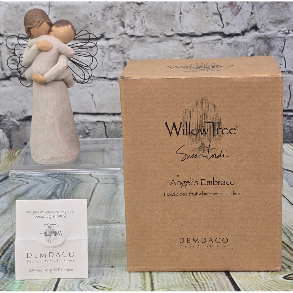 Willow Tree Angel's Embrace Figurine #26084 Susan Lordi Demdaco Mother Child Box
